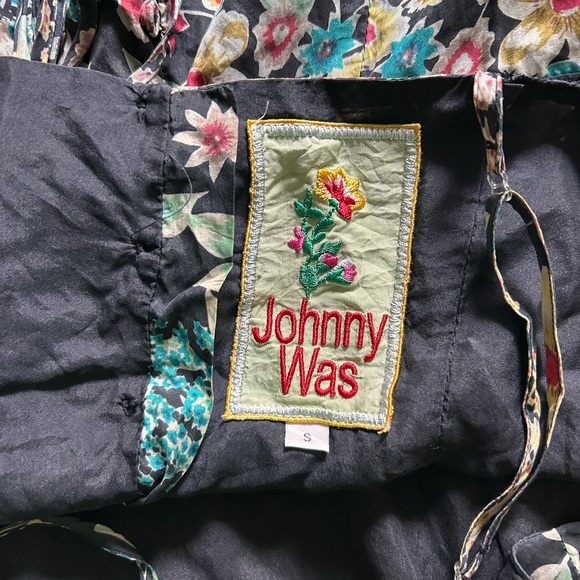 Johnny Was 100% Silk Floral Camisole - Picture 3 of 5